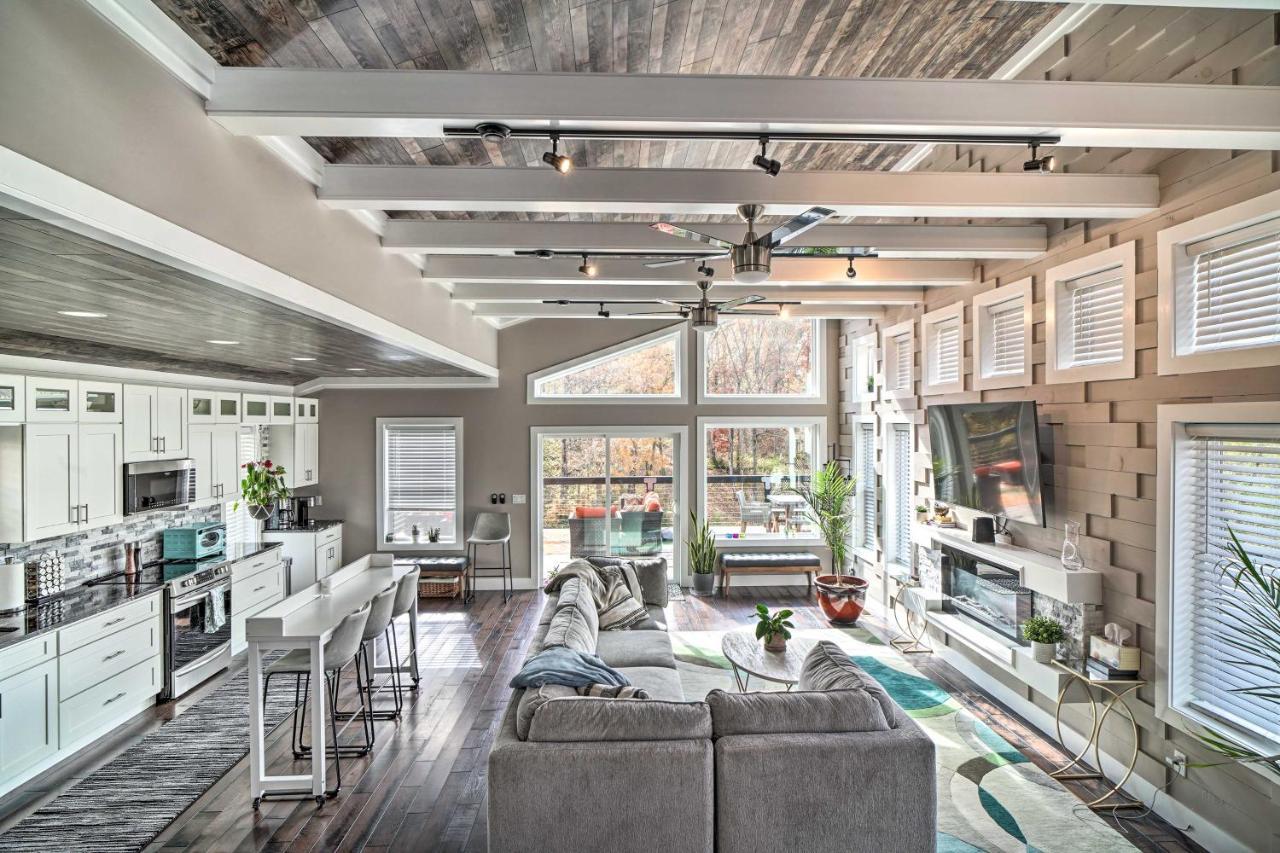 Spacious Sevierville Home With Hot Tub! Extérieur photo