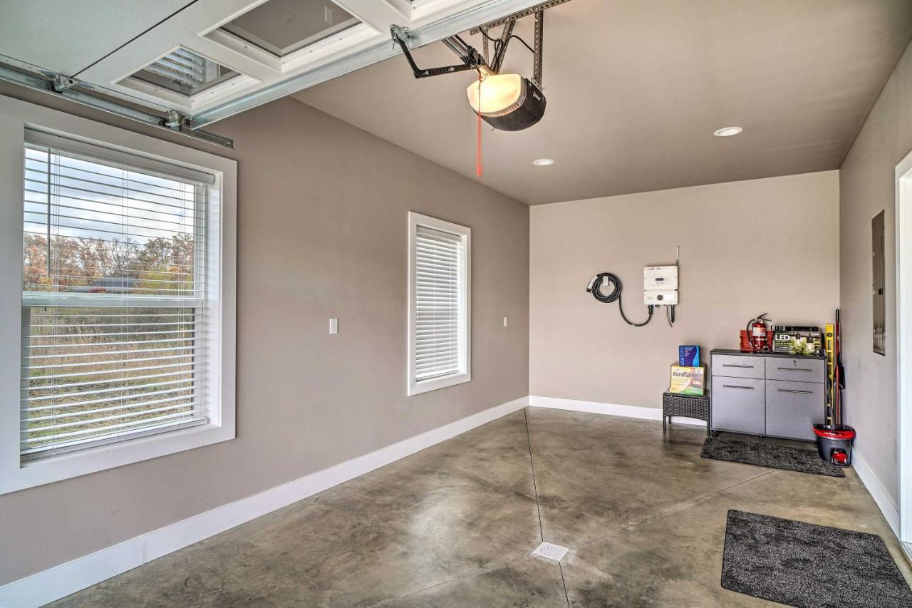 Spacious Sevierville Home With Hot Tub! Extérieur photo