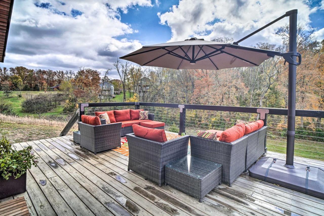 Spacious Sevierville Home With Hot Tub! Extérieur photo