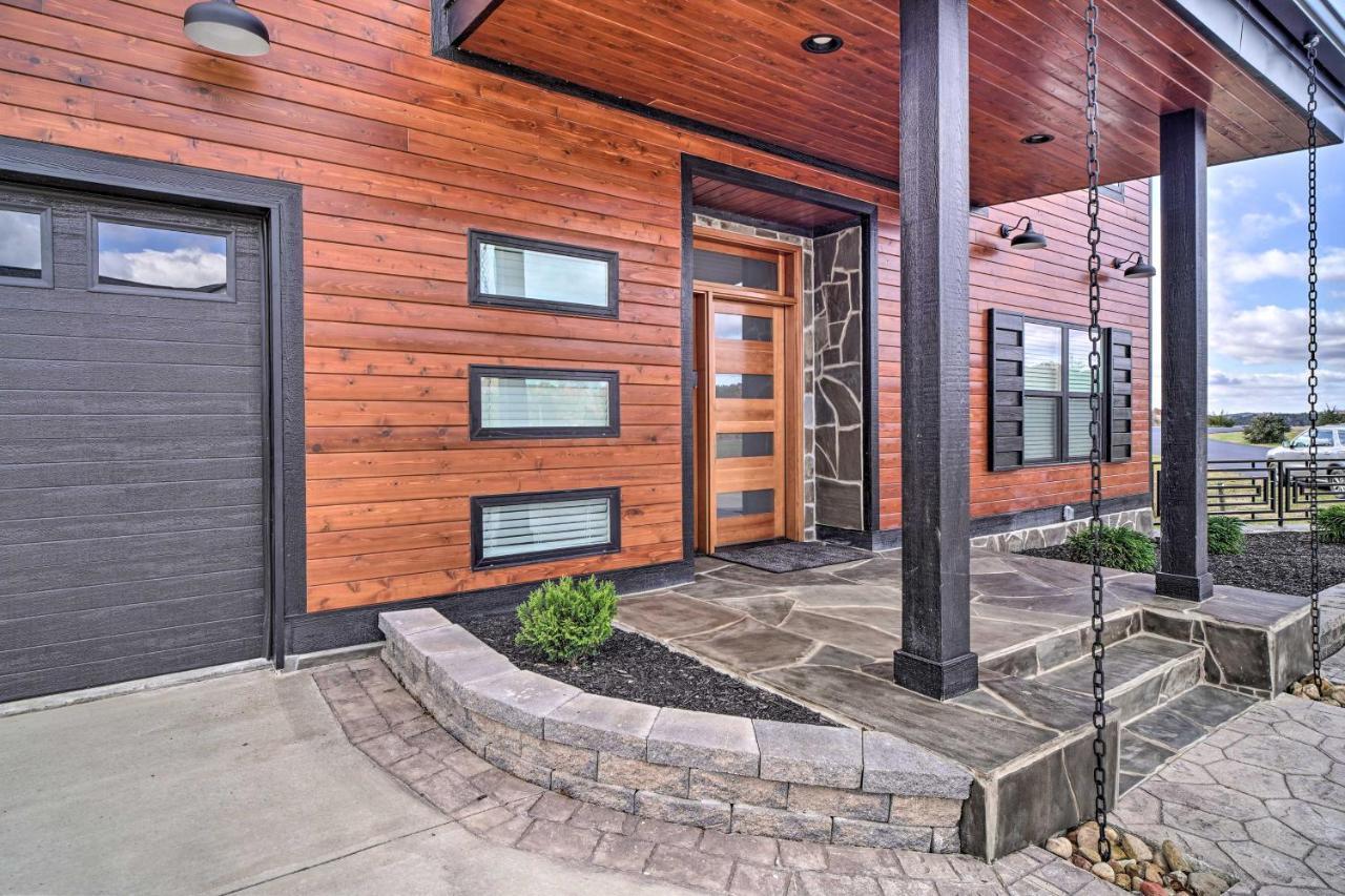 Spacious Sevierville Home With Hot Tub! Extérieur photo